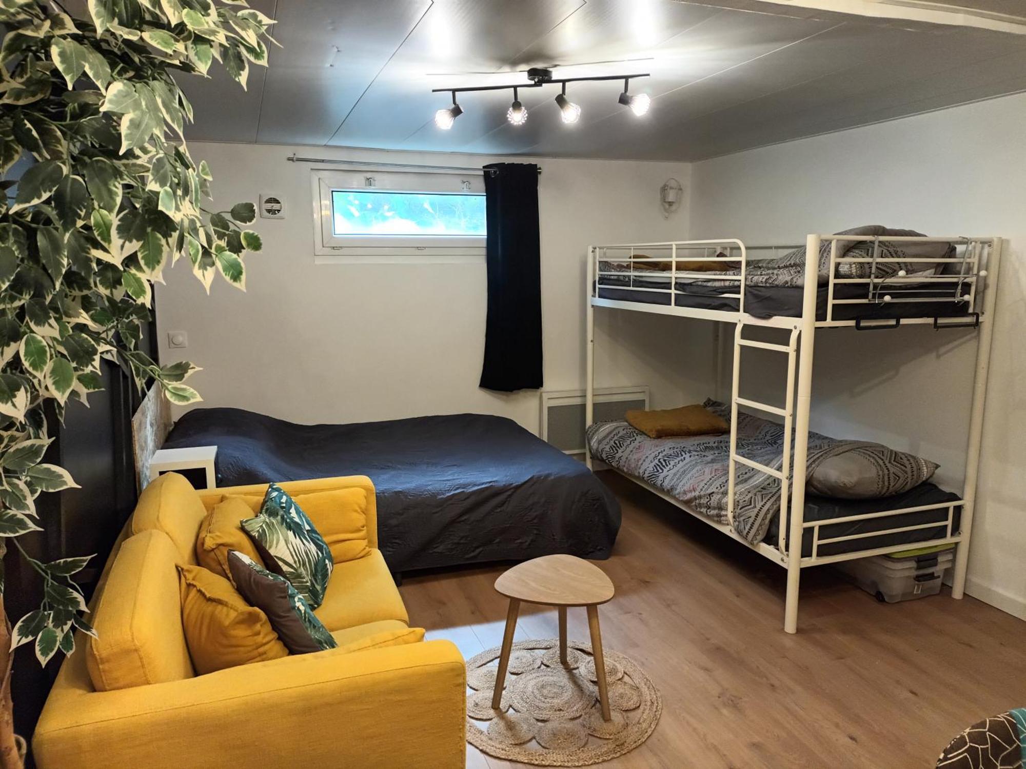 Appartement Tout Confort Le Fresne-Camilly Екстериор снимка
